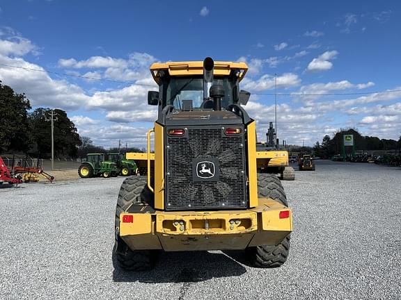 Image of John Deere 524L equipment image 4