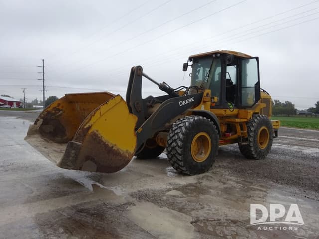 Image of John Deere 524L equipment image 3