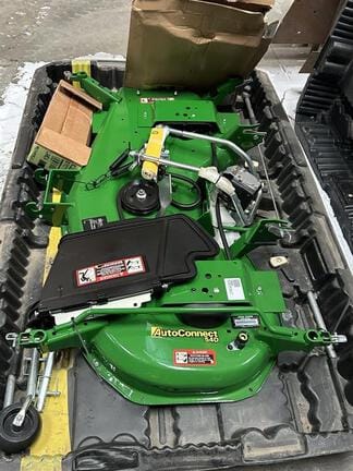 2020 John Deere Undetermined Equipment Image0