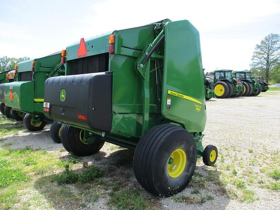 Image of John Deere 560M equipment image 2