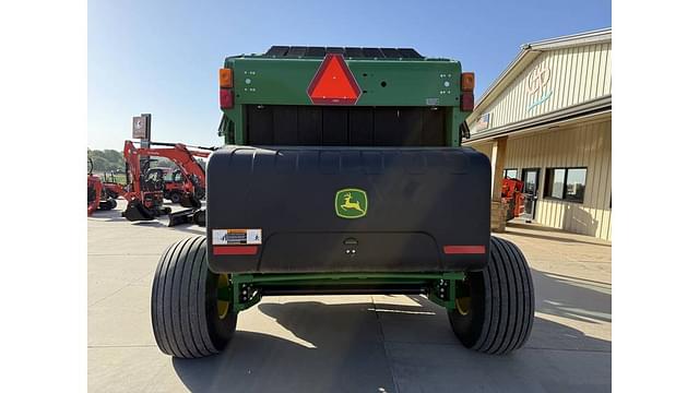 Image of John Deere 560M equipment image 4