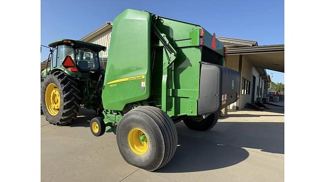 Image of John Deere 560M equipment image 3