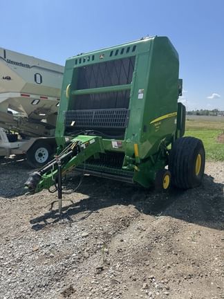 2020 John Deere 560M Silage Equipment Image0