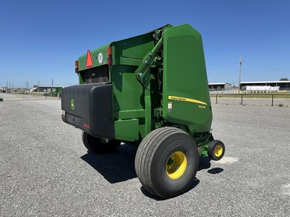 Image of John Deere 560M equipment image 4