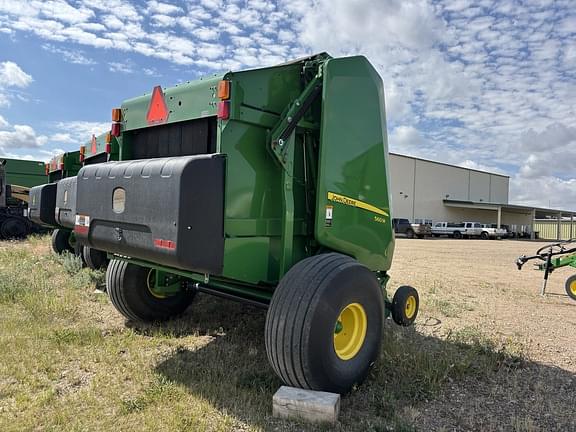 Image of John Deere 560M equipment image 4