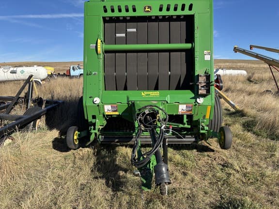 Image of John Deere 560M equipment image 1