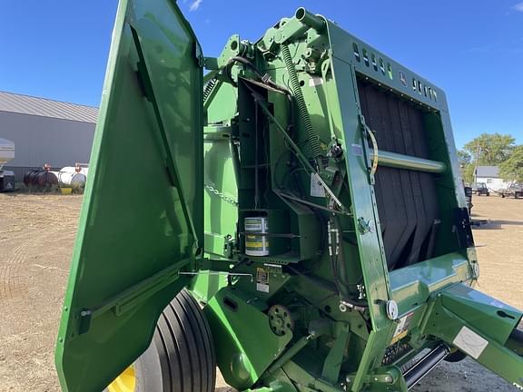 Image of John Deere 560M equipment image 4