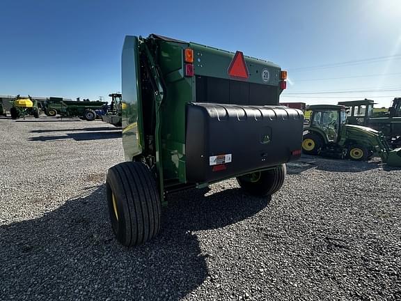 Image of John Deere 560M equipment image 2