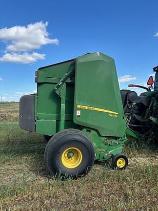 Image of John Deere 560M Primary image