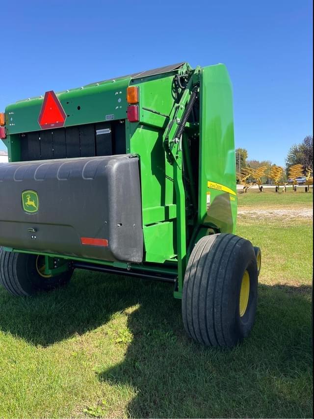 Image of John Deere 560M equipment image 4