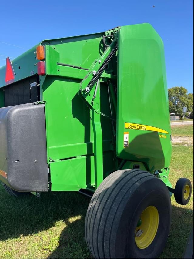 Image of John Deere 560M equipment image 3