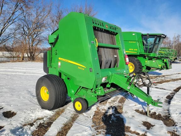 Image of John Deere 560M equipment image 2