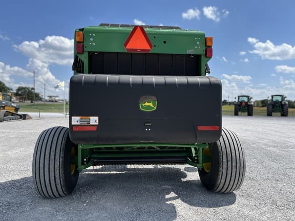 Image of John Deere 560M equipment image 3