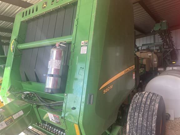 Image of John Deere 560M equipment image 4