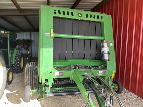 Image of John Deere 560M equipment image 3