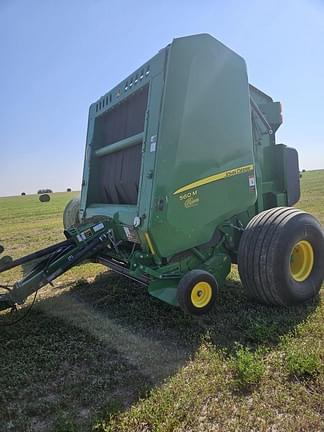 Image of John Deere 560M equipment image 1