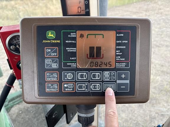 Image of John Deere 560M equipment image 2