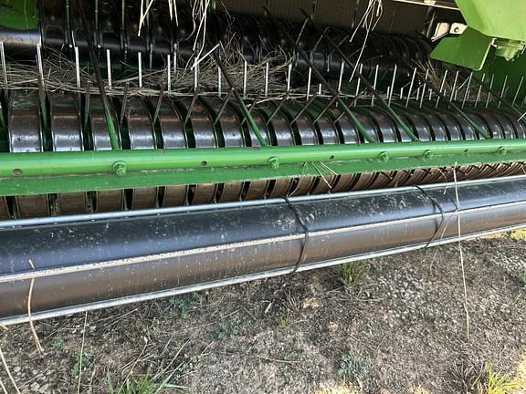 Image of John Deere 560M equipment image 3