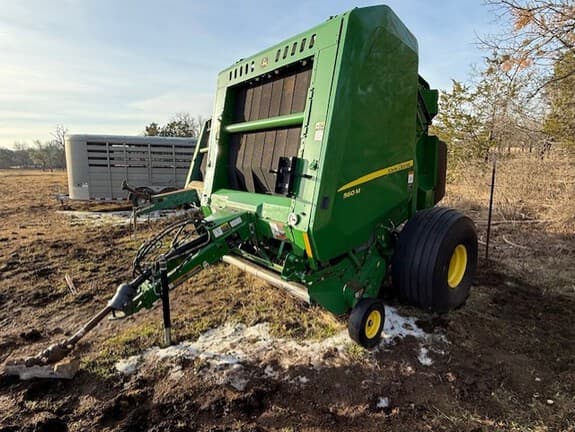 Image of John Deere 560M equipment image 2