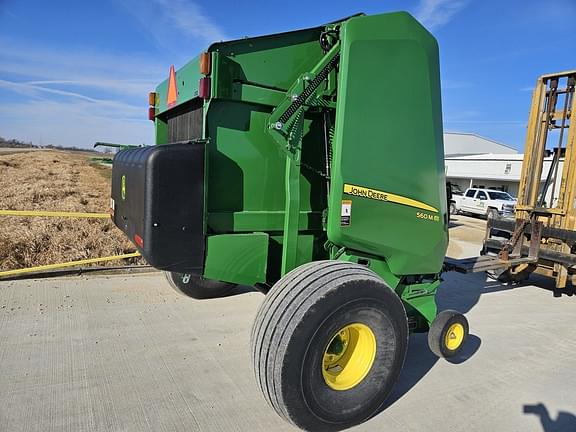 Image of John Deere 560M equipment image 4