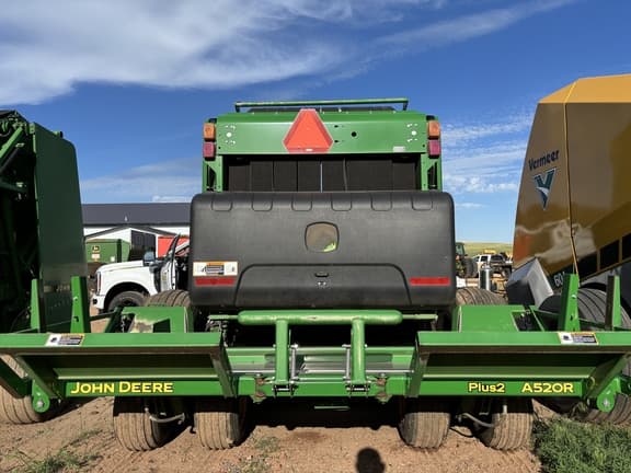 Image of John Deere 560M equipment image 3