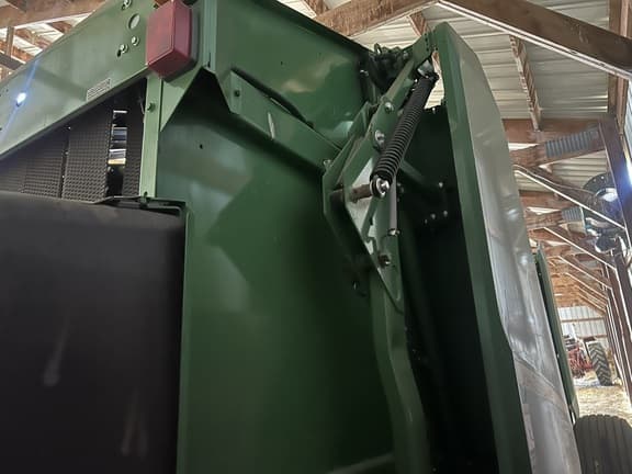 Image of John Deere 560M equipment image 4