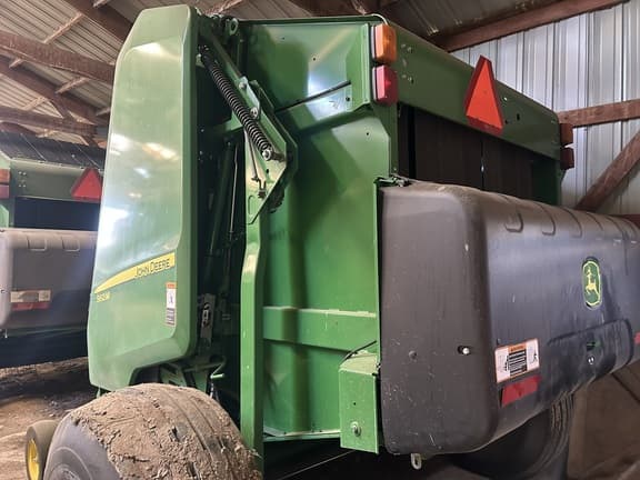 Image of John Deere 560M equipment image 1