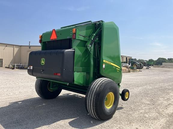 Image of John Deere 560M Silage equipment image 4