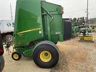 Main image John Deere 560M 1