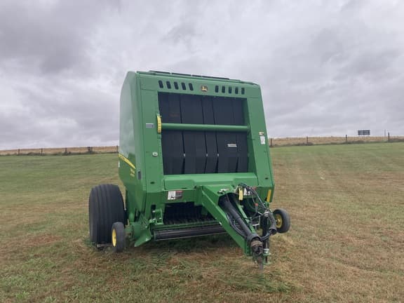 Image of John Deere 560M equipment image 4