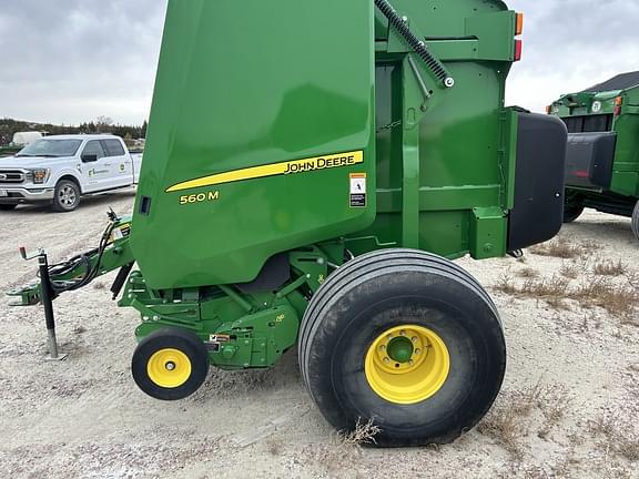 Image of John Deere 560M equipment image 4