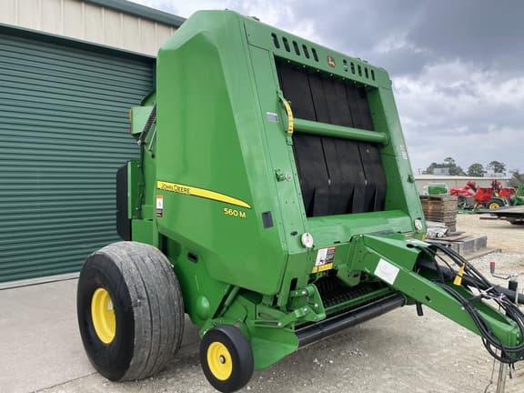 Image of John Deere 560M equipment image 4