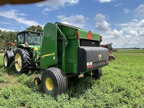 Image of John Deere 560M equipment image 4