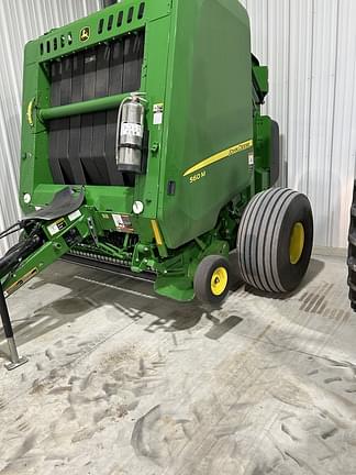 Image of John Deere 560M equipment image 1