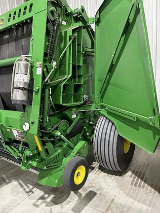 Image of John Deere 560M equipment image 3