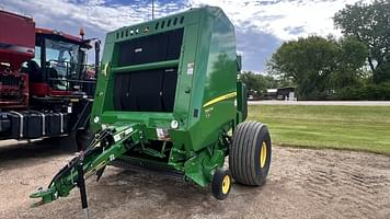 Main image John Deere 560M 0