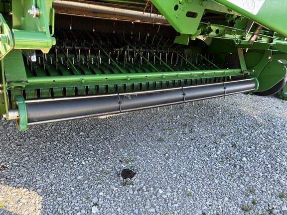 Image of John Deere 560M equipment image 4