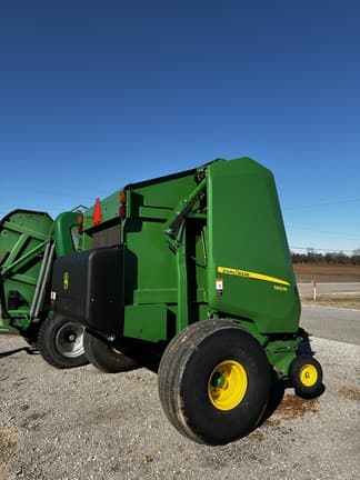 Image of John Deere 560M equipment image 1