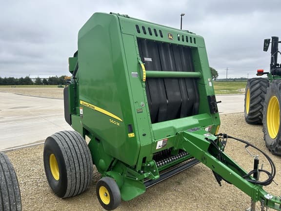 Image of John Deere 560M equipment image 2