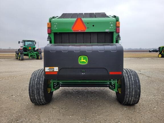 Image of John Deere 560M equipment image 4