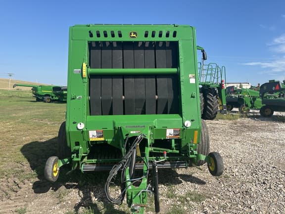 Image of John Deere 560M equipment image 1