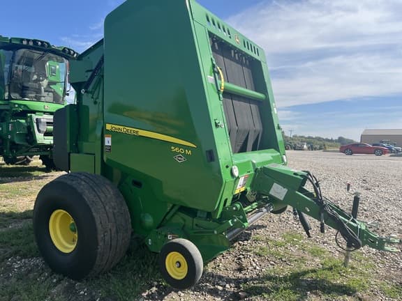Image of John Deere 560M equipment image 2