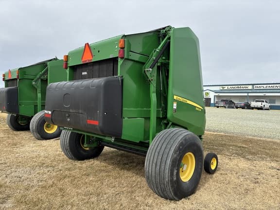 Image of John Deere 560M equipment image 4