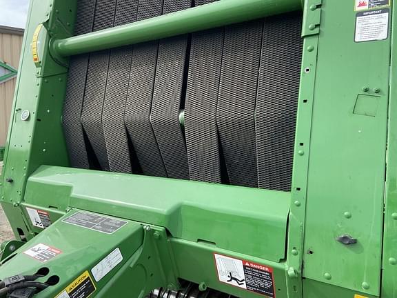 Image of John Deere 560M equipment image 3