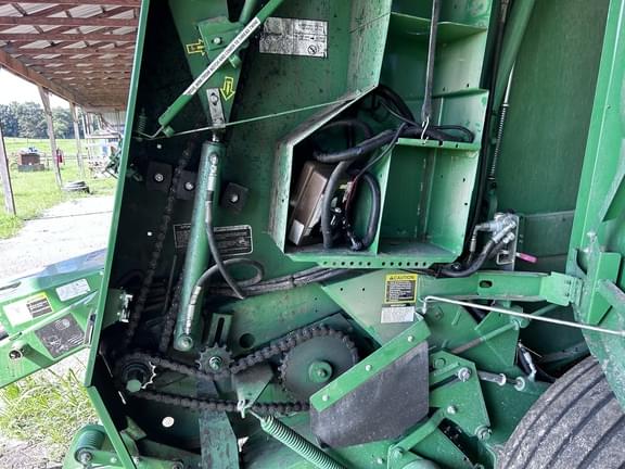 Image of John Deere 560M equipment image 2