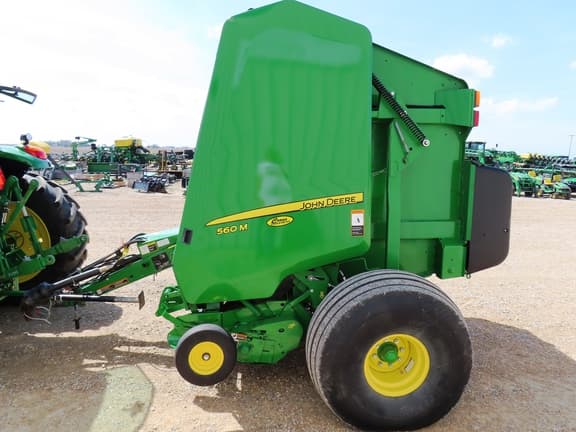 Image of John Deere 560M equipment image 4
