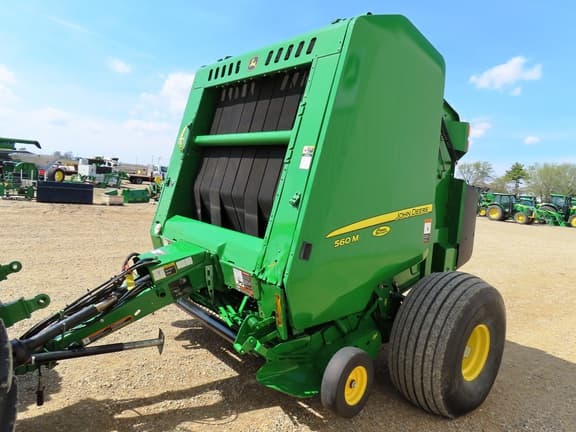 Image of John Deere 560M equipment image 3