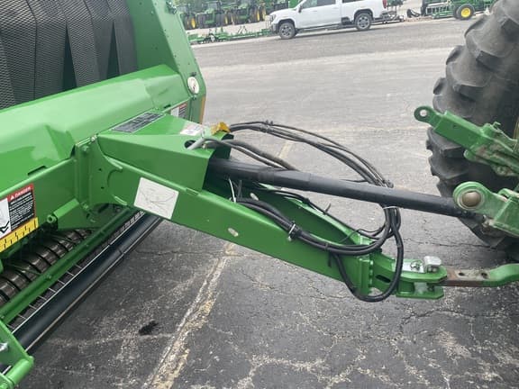 Image of John Deere 560M equipment image 4
