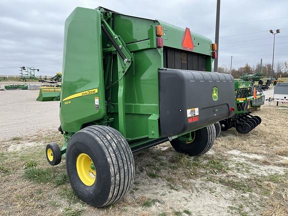 Image of John Deere 560M equipment image 2