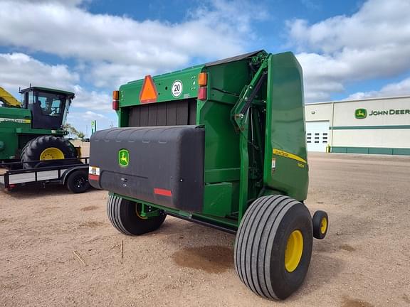Image of John Deere 560M equipment image 4